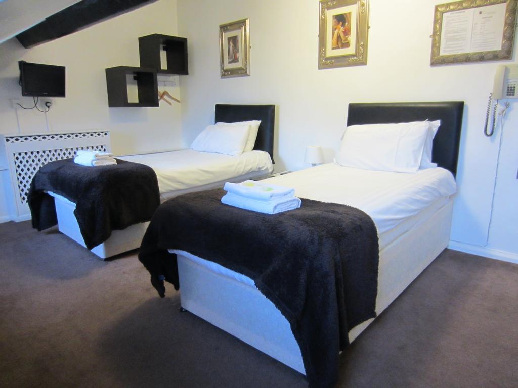The Grail Court Hotel Burton-upon-Trent Phòng bức ảnh