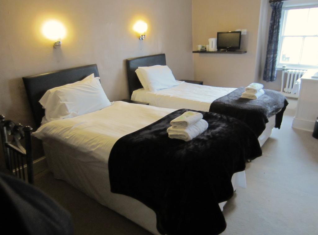 The Grail Court Hotel Burton-upon-Trent Phòng bức ảnh
