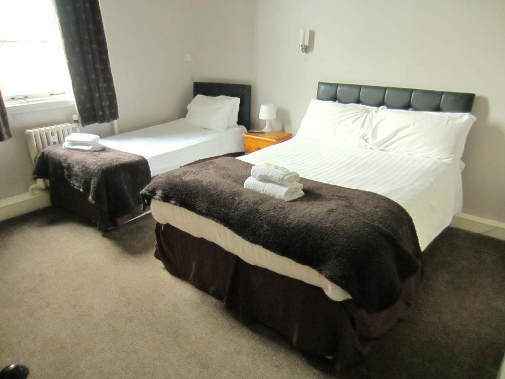 The Grail Court Hotel Burton-upon-Trent Phòng bức ảnh
